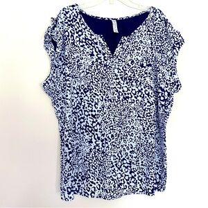 PerSeption Concept Women’s White & Navy Animal Print Short Sleeve Blouse